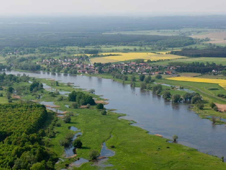 Dolnośląskie/ Wzdłuż Odry powstaną nowe trasy rowerowe